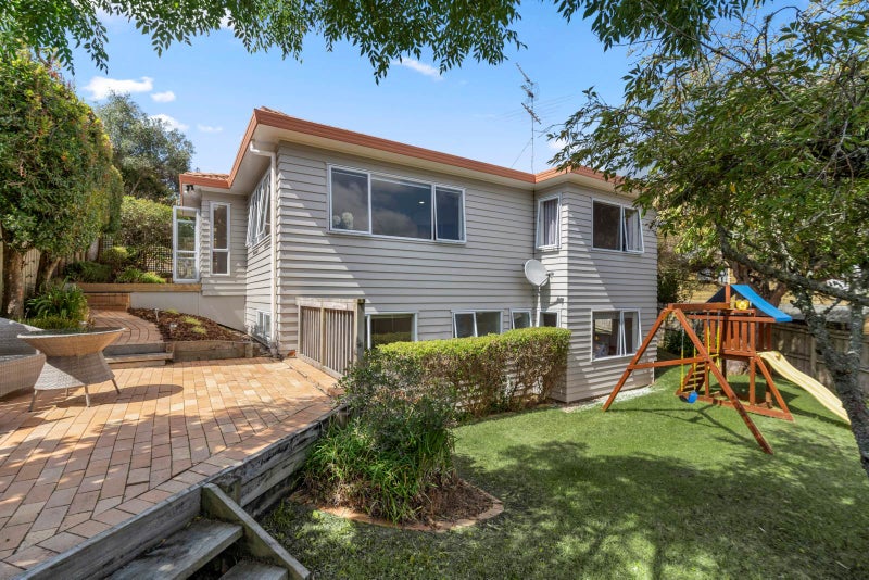 13 Mandeville Place, Unsworth Heights, Auckland - Carousel 1