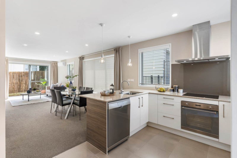 29B Eastview Road, Glen Innes, Auckland - Carousel 2