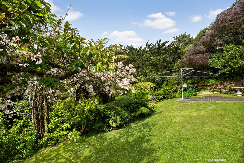 22 Beazley Avenue, Paparangi, Wellington - Carousel 2