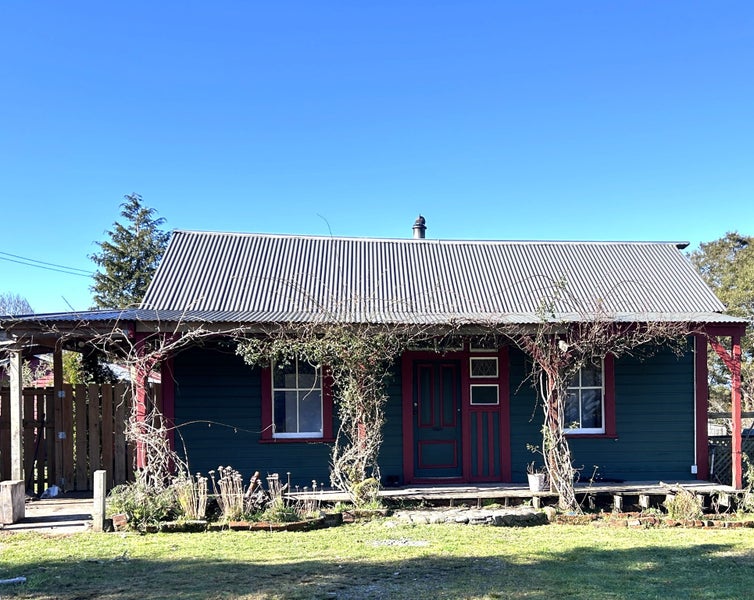 108 Main Road, Blackball, Greymouth - Carousel 1