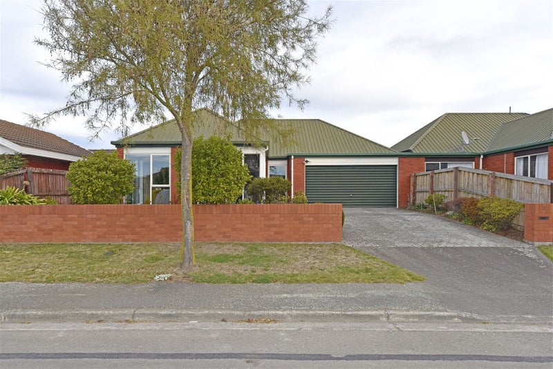 2 Wynand Place, Sockburn, Christchurch - Carousel 1