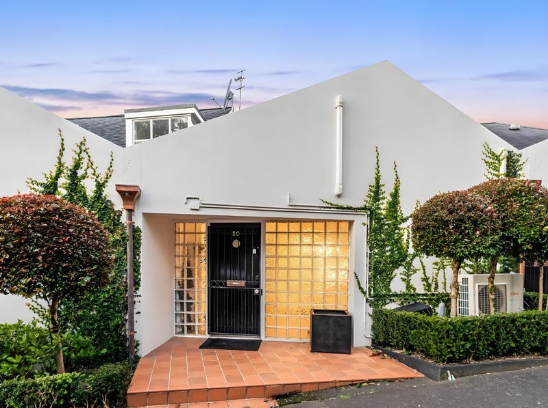 50 Scarborough Terrace, Parnell, Auckland - Carousel 21
