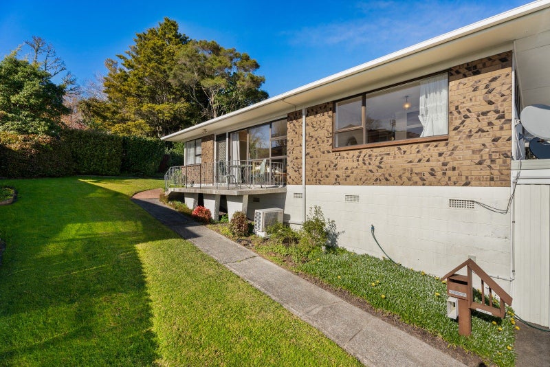 8/9 Evans Road, Glen Eden, Auckland - Carousel 1