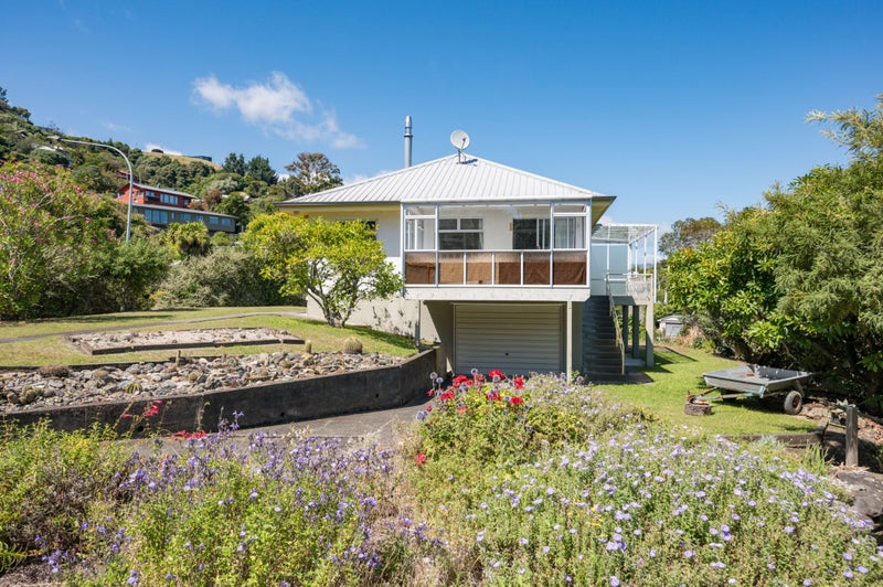 39 Tosswill Road, Tahunanui, Nelson - Carousel 1