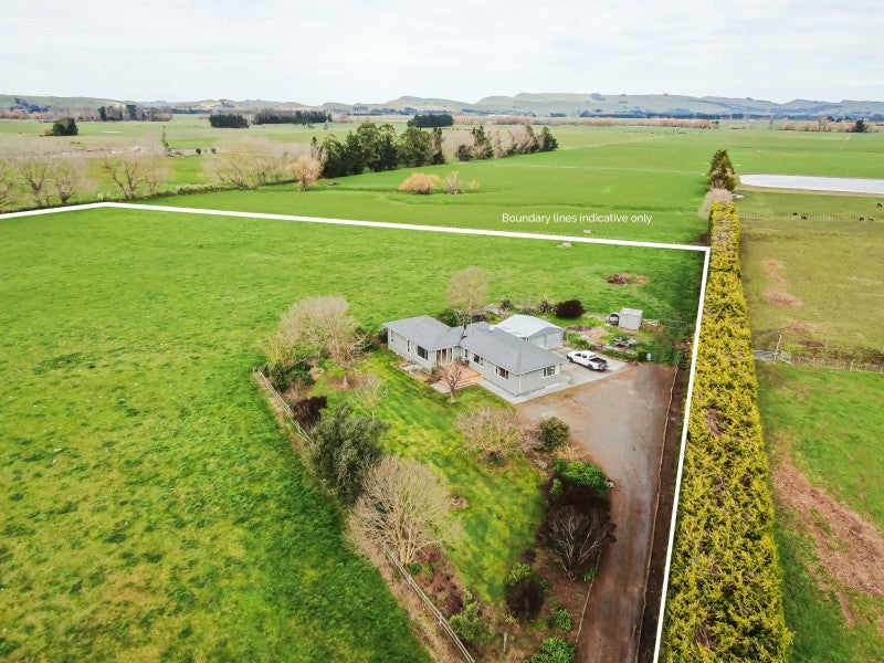 3581 State Highway 2, Waipukurau - Carousel 21
