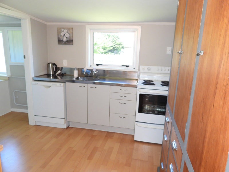 13 Tweed Street, South Hill, Oamaru - Carousel 2