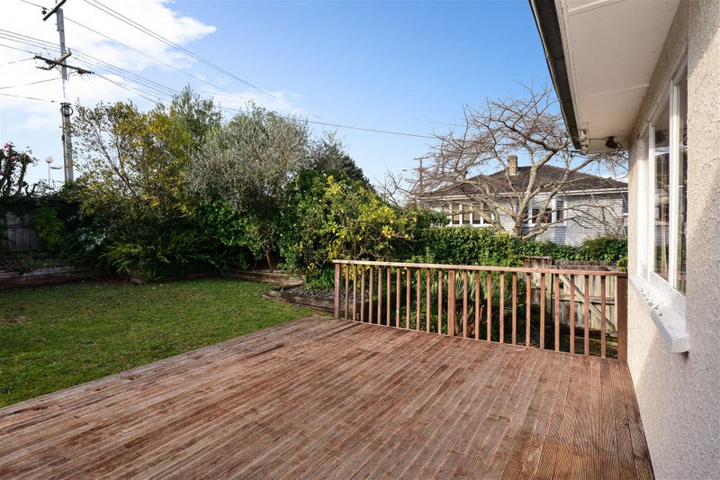 235 Te Rapa Road, Beerescourt, Hamilton - Carousel 12