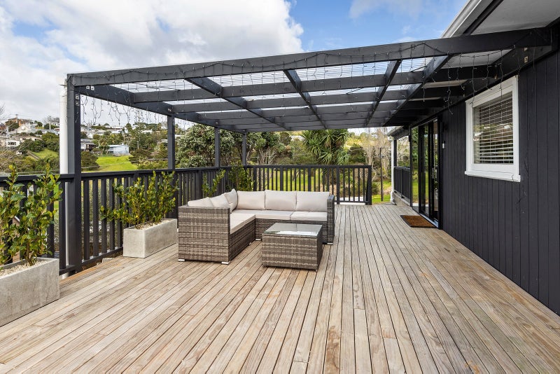 566 Whangaparaoa Road, Stanmore Bay, Whangaparaoa - Carousel 2