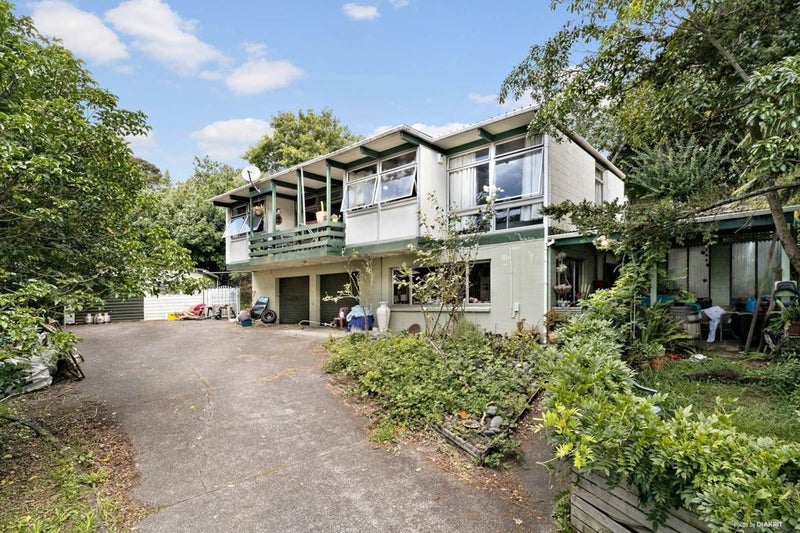 7 Takapu Street, Henderson, Auckland - Carousel 1