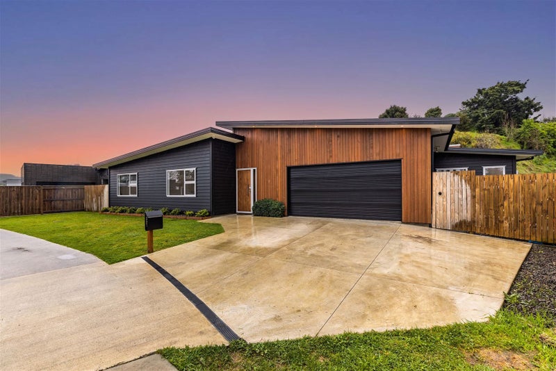 37 Freedom Drive, Kelvin Grove, Palmerston North - Carousel 29