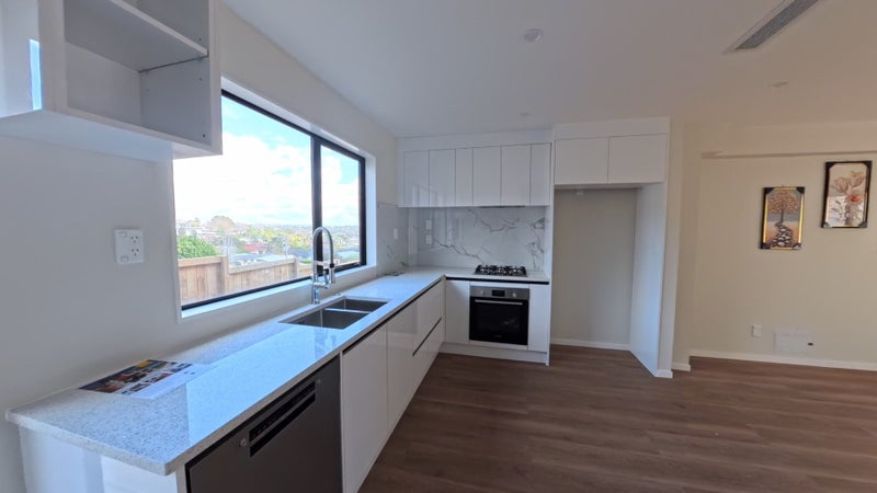 6/20 William Souter Street, Forrest Hill, Auckland - Carousel 2