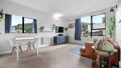 51/70 Hobson Street, Thorndon, Wellington - Carousel 1