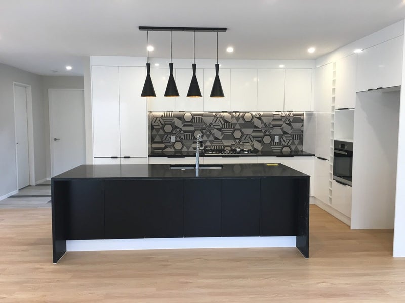 62B Hayr Road, Three Kings, Auckland - Carousel 1