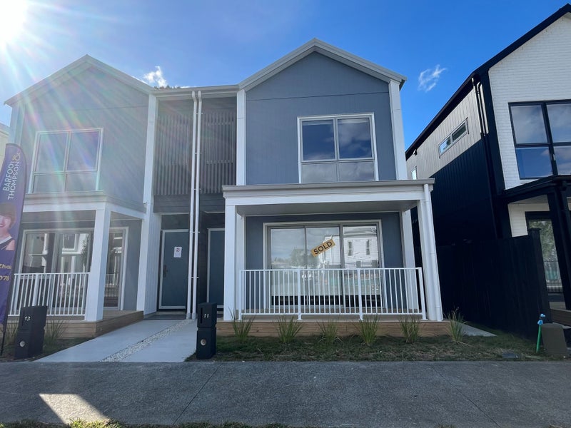 11 Yellow Pear Lane, Karaka, Papakura - Carousel 1
