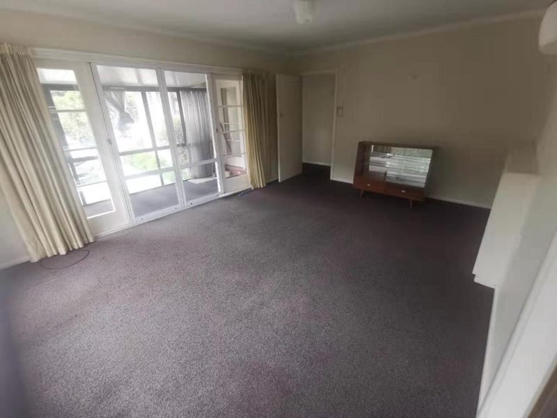 16 Lochee Road, Upper Riccarton, Christchurch - Carousel 6