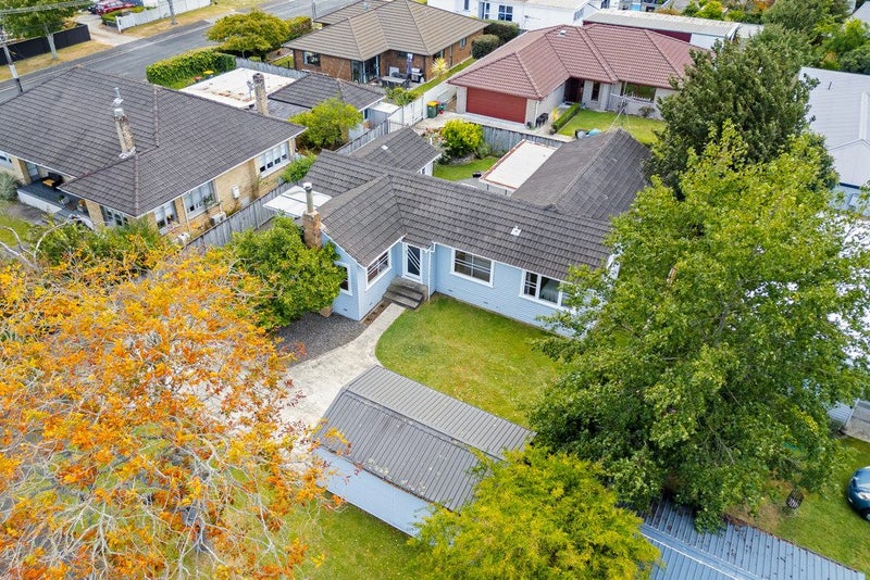 8 Bolmuir Road, Forest Lake, Hamilton - Carousel 1