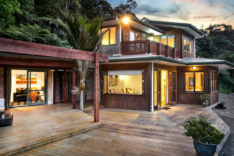 94 Victory Road, Laingholm, Auckland - Carousel 2