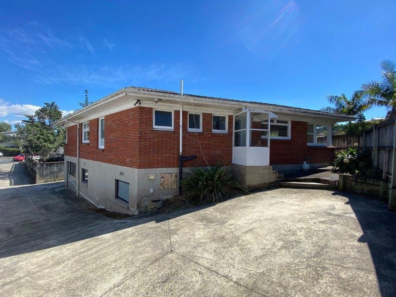 41 Don Croot Street, Morningside, Auckland - Carousel 1