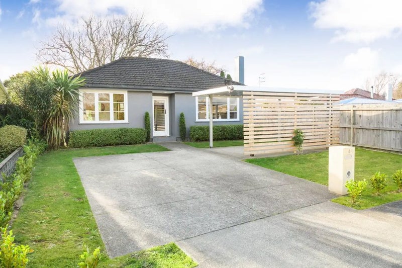 4A Denbigh Place, Awapuni, Palmerston North - Carousel 1