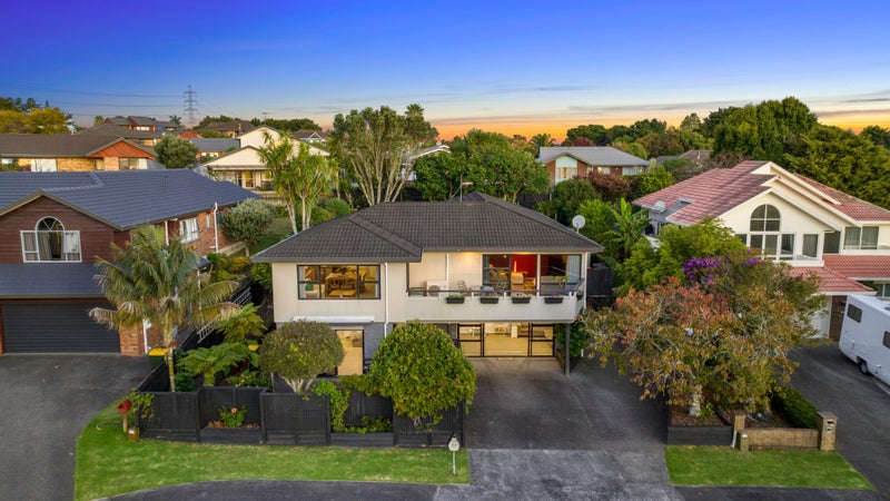 33 Peretao Rise, The Gardens, Auckland - Carousel 2