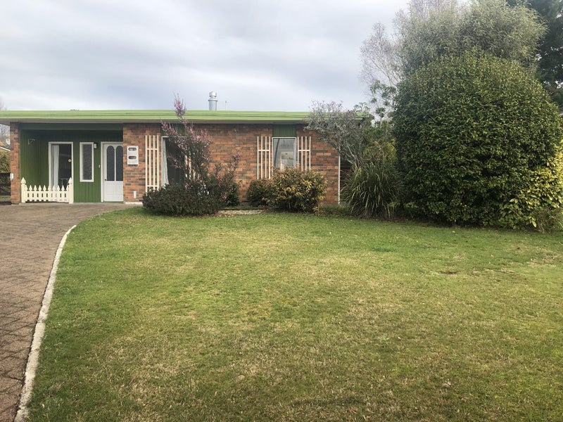 6 Castor Place, Sunnybrook, Rotorua - Carousel 1