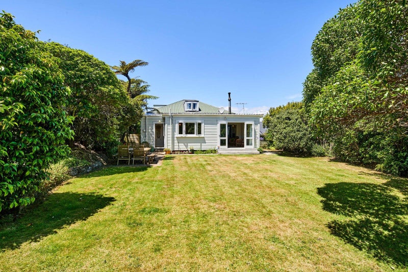 42 Perth Street, Ngaio, Wellington - Carousel 1