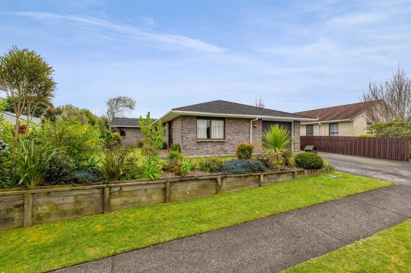 35 Branch Road, Highlands Park, New Plymouth - Carousel 1
