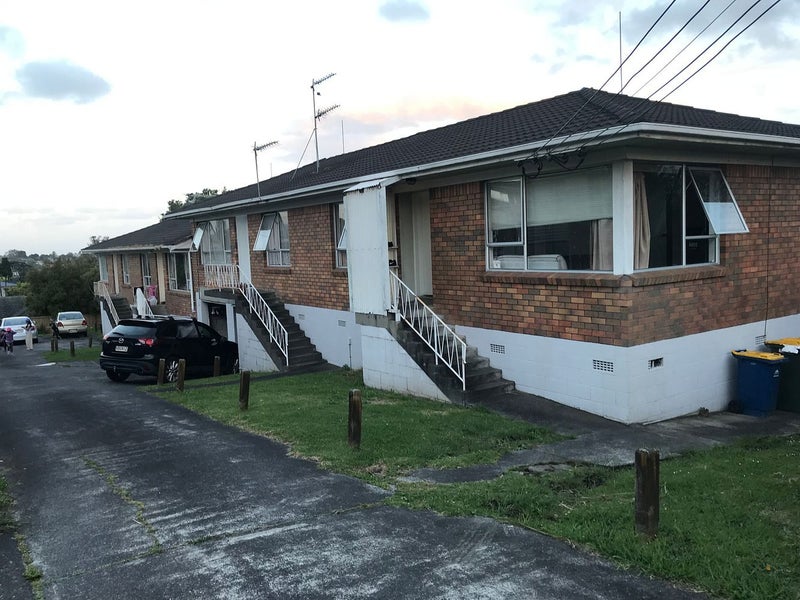 3/178 Chivalry Road, Glenfield, Auckland - Carousel 1