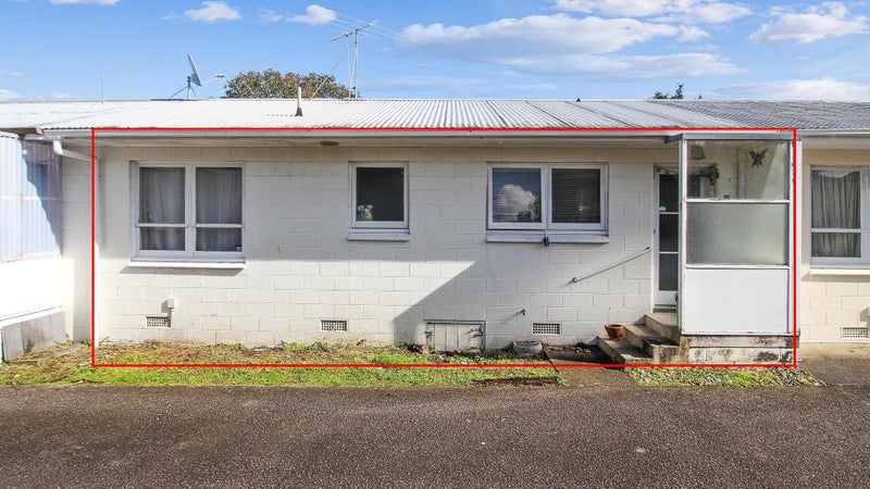 5/17 Swanson Road, Henderson, Auckland - Carousel 1