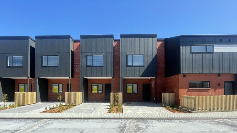 4/7 Dyer Street, Whitiora, Hamilton - Carousel 7