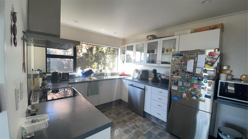 12A Vista Place, Huntsbury, Christchurch - Carousel 2