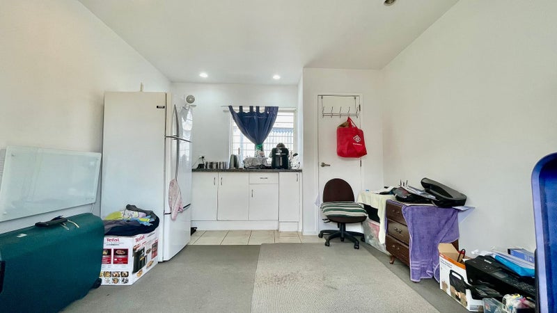 32 Leslie Avenue, Sandringham, Auckland - Carousel 2