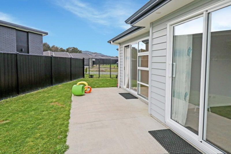 6 Fenwick Crescent, Wallaceville, Upper Hutt - Carousel 16