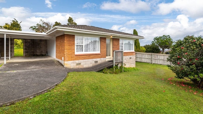 2/28B Sunnynook Road, Sunnynook, Auckland - Carousel 1