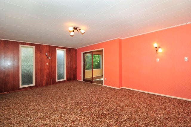 17 Chichester Drive, Pinehaven, Upper Hutt - Carousel 2