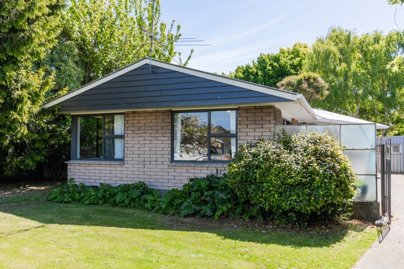 6 Gladson Avenue, Sockburn, Christchurch - Carousel 1