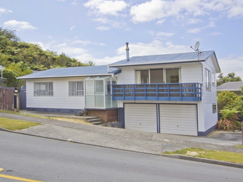 63 Mulberry Street, Maungaraki, Lower Hutt - Carousel 1