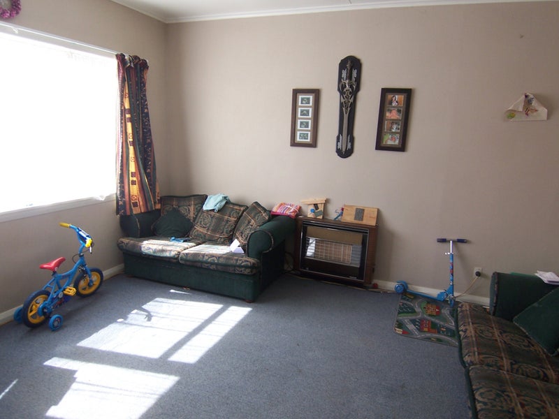 27 Caffray Avenue, Aramoho, Whanganui - Carousel 4