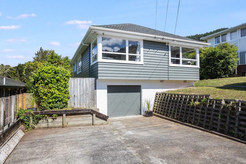 75 Larsen Crescent, Tawa, Wellington - Carousel 19