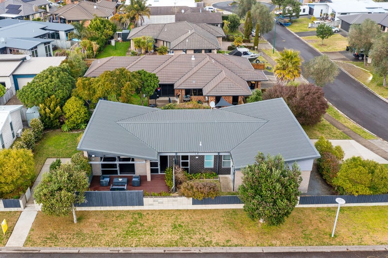 7 Marick Place, Papamoa Beach, Papamoa - Carousel 1