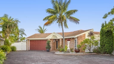 52 Settlers Grove, Orewa, Orewa - Carousel 1