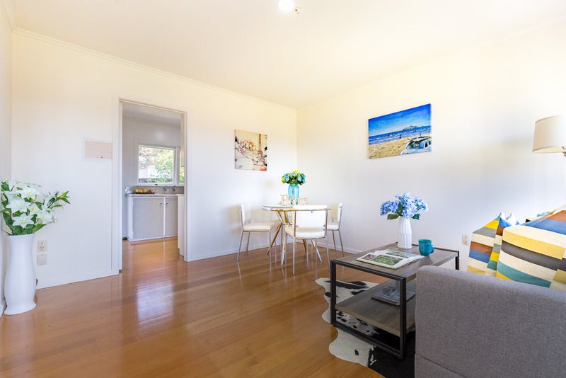 3/7 Lenihan Street, Northcote, Auckland - Carousel 2