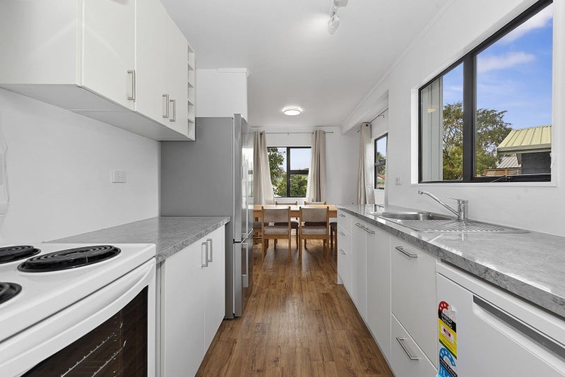 15 Magnolia Crescent, Nawton, Hamilton - Carousel 1