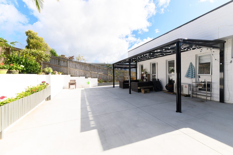 24 Sealy Road, Torbay, Auckland - Carousel 2