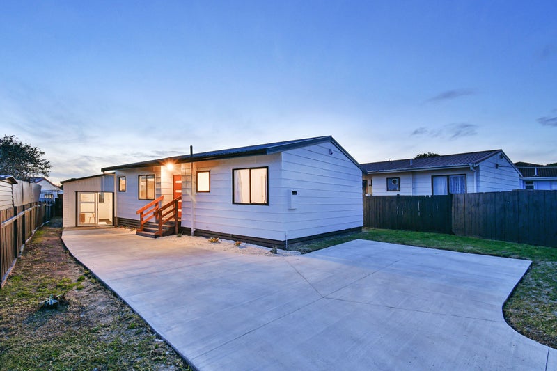 1/14 Hatherley Place, Clendon Park, Auckland - Carousel 17