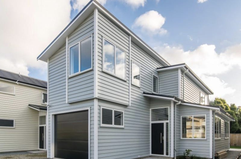 24 Glide Lane, Whitby, Porirua - Carousel 1