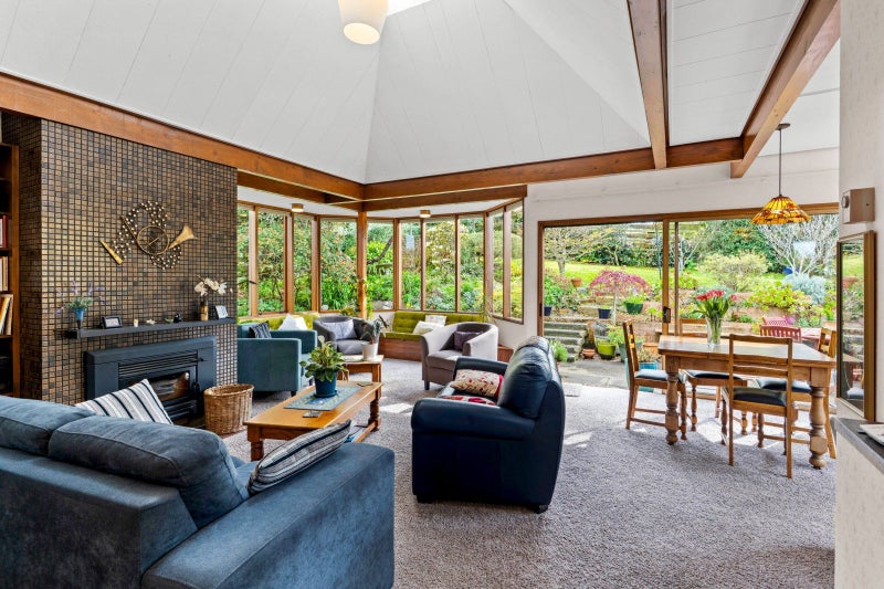 16 Napier Street, Belleknowes, Dunedin - Carousel 2