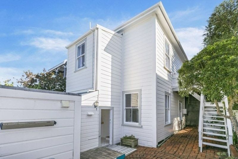 7 Yale Road, Mount Cook, Wellington - Carousel 13