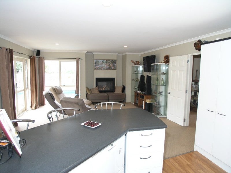 14 Palm Drive, Shirley, Christchurch - Carousel 20