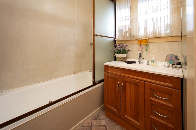 8 Carters Road, Aranui, Christchurch - Carousel 12